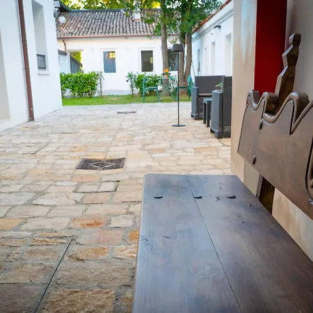 아파트 Amarcord *