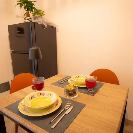 Apartment Amarcord *